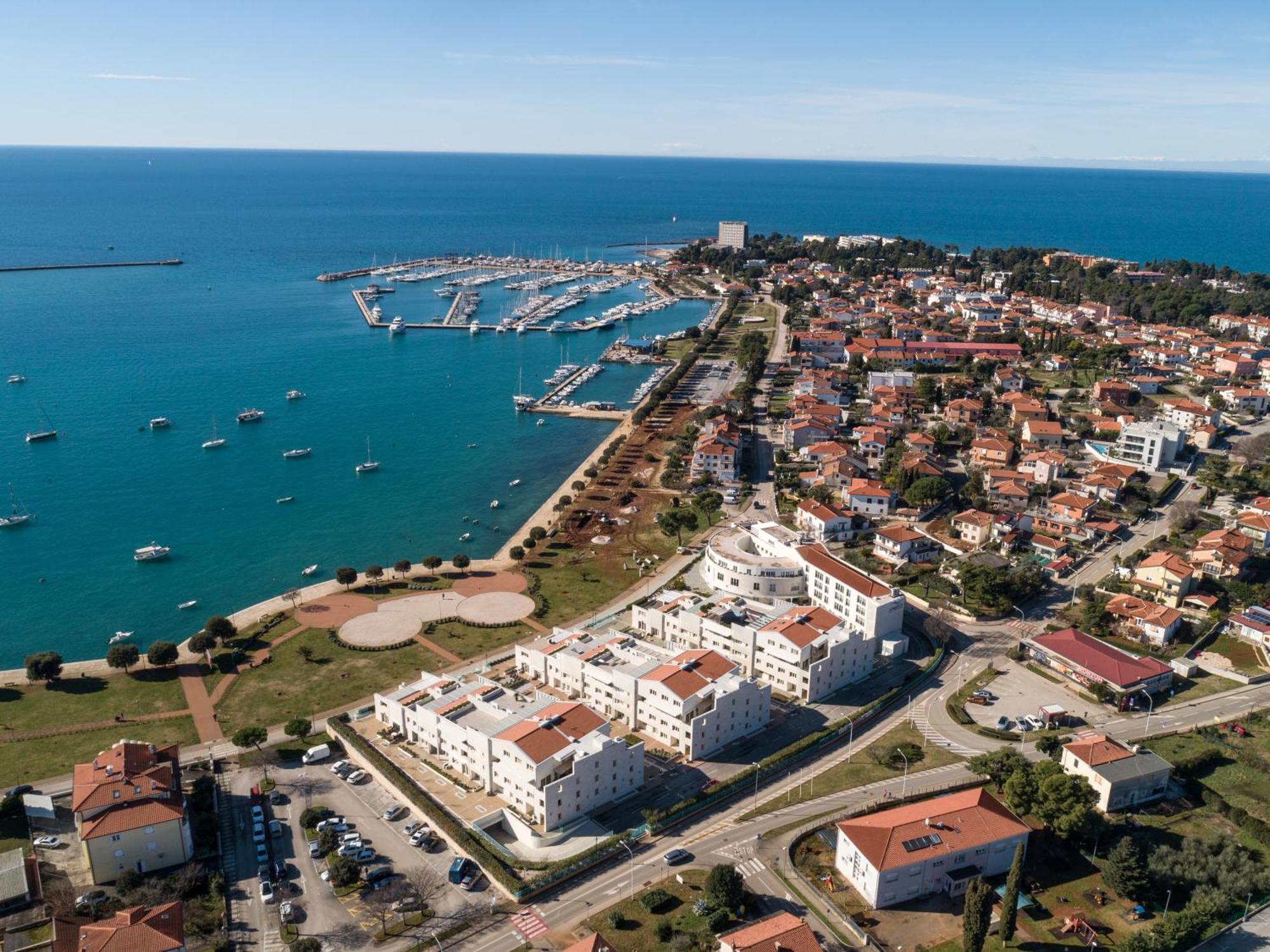 Humagum Sea View Apartment - Garden Palace Umag Exterior photo