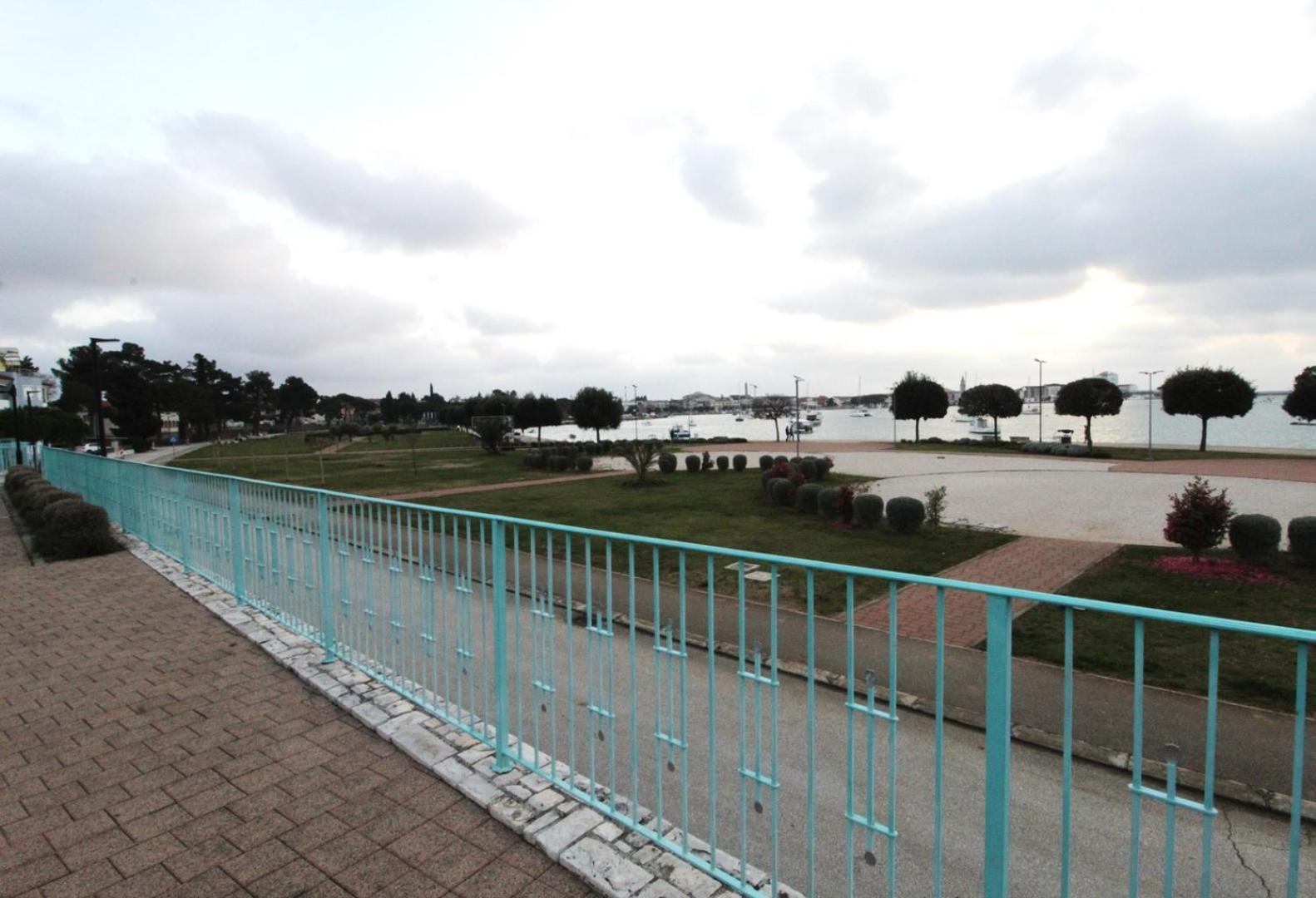 Humagum Sea View Apartment - Garden Palace Umag Exterior photo